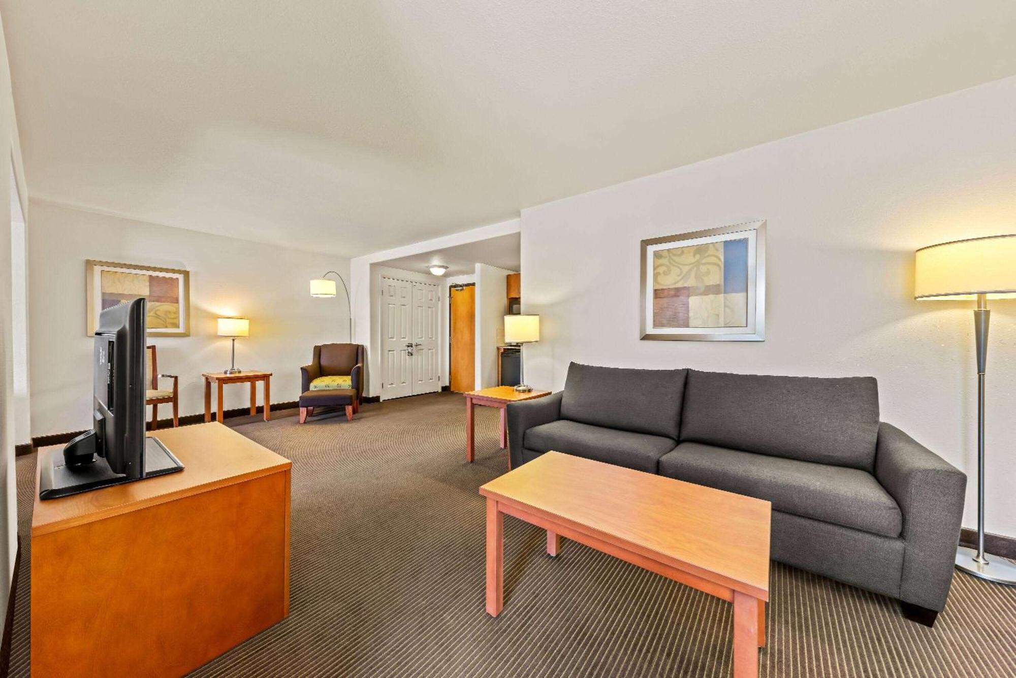 Wingate By Wyndham Calgary South Hotel Eksteriør billede