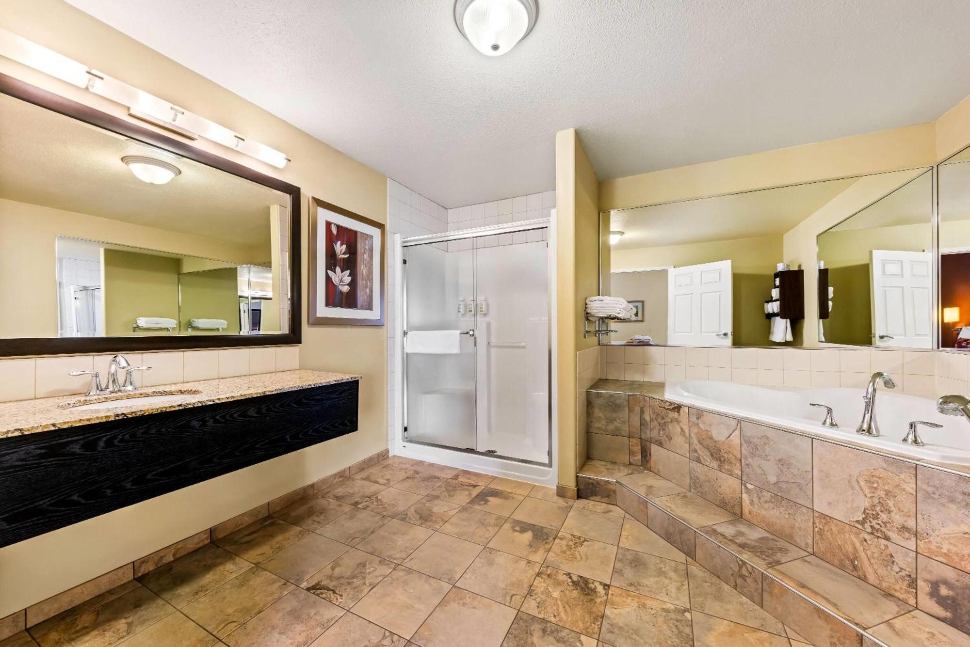 Wingate By Wyndham Calgary South Hotel Eksteriør billede